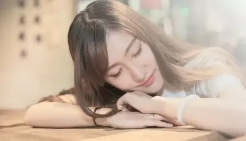 警方撕下人脸面具